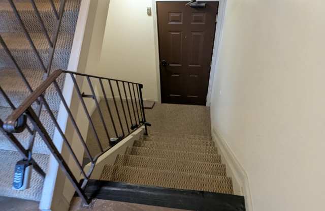 523 Bainbridge Drive Unit 25 Gallery 2