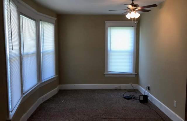 3018 College Gallery 4