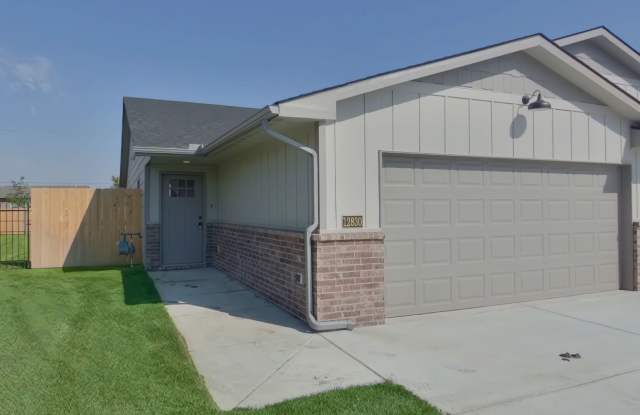 New Duplex - 12830 W Cowboy St photos photos