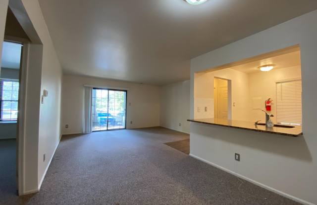 101 ARDEN COURT Gallery 4