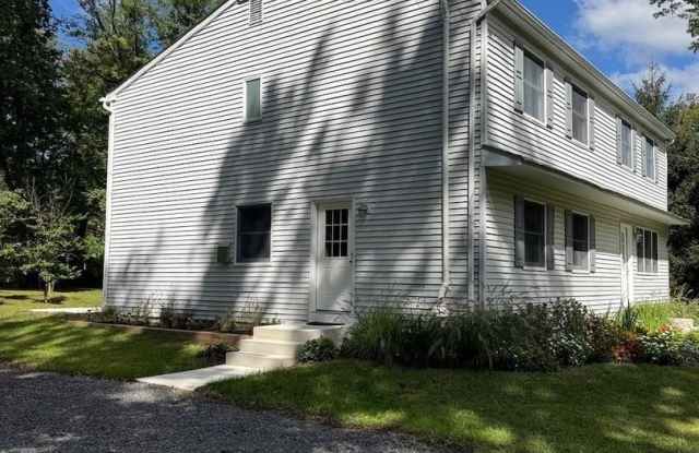 6025 HONEY HOLLOW RD Gallery 3
