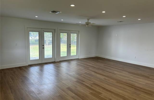 136 NW 82ND Court Gallery 3