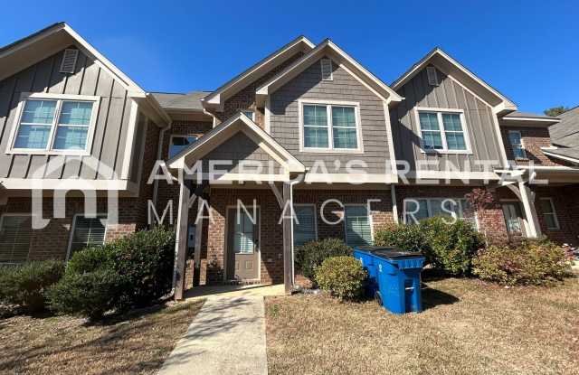 Town Home for Rent in Chelsea- AVAILABLE NOW!! - 1 FREE MONTH IF 18-MONTH LEASE SIGNED BY 1/31!!! photos photos