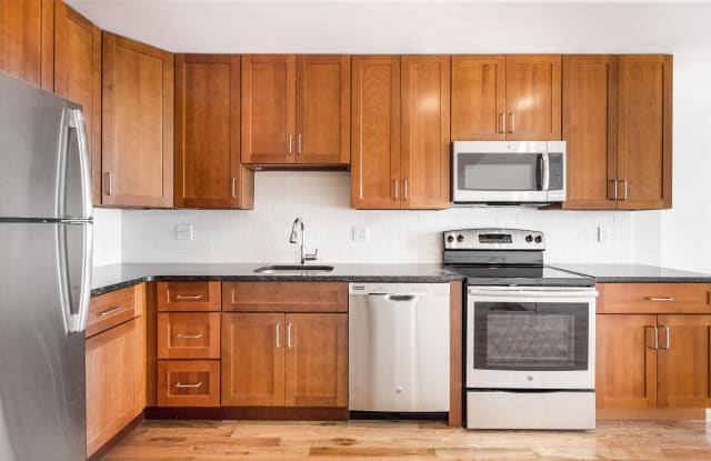 1400 S 15th St - 1400 South 15th Street, Philadelphia, PA 19146