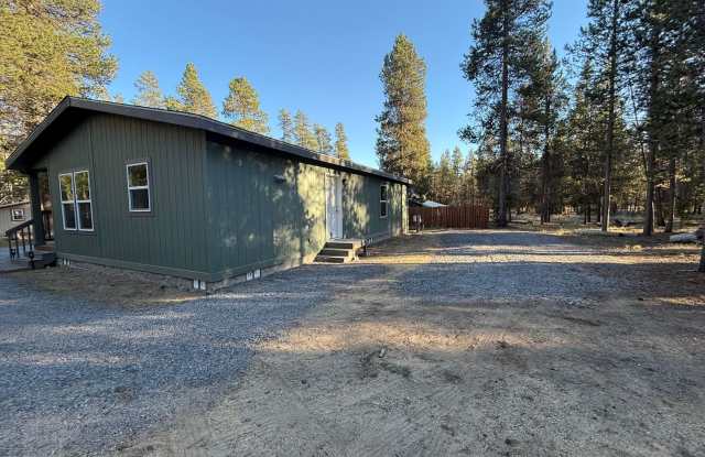 Like New Home on 1 Acre Gallery 4