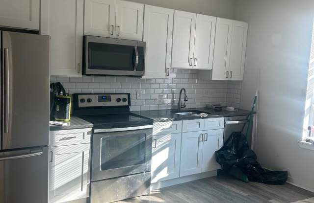 501-03 W GIRARD Avenue unit: 2R photos photos