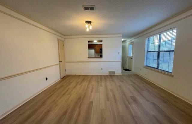 5823 Grassy Valley Drive Gallery 4