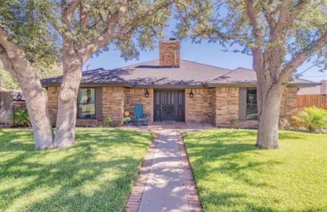 4902 Sundown Cir Gallery 1