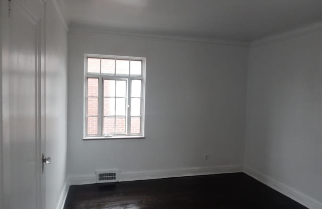 18630 Greenlawn St Gallery 3
