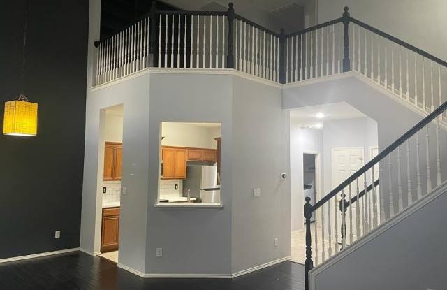 8621 Hunters Trace Lane Gallery 3