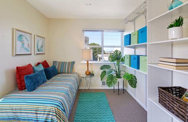 Videré - Courtyard Studios on Cap Hill! photos photos