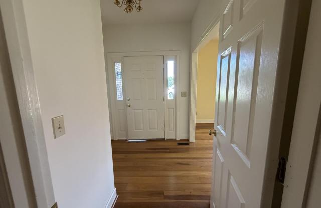 1112 Pepperhill Circle Gallery 4