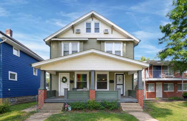 Rental Near OSU – 2475 Indianola Ave 4 Bedrooms | 1 Bathroom | $1950/month photos photos Rental Near OSU – 2475 Indianola Ave 4 Bedrooms | 1 Bathroom | $1950/month photos photos