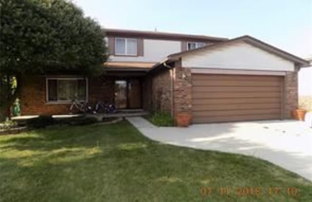 4985 Kebbe Dr - 4985 Kebbe Drive, Sterling Heights, MI 48310