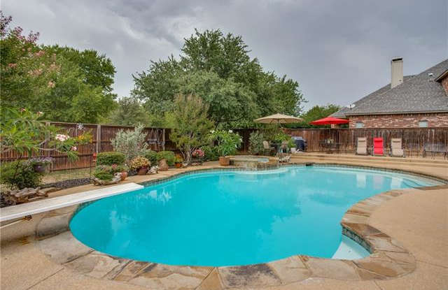 6720 Ridge Estates Court Gallery 2