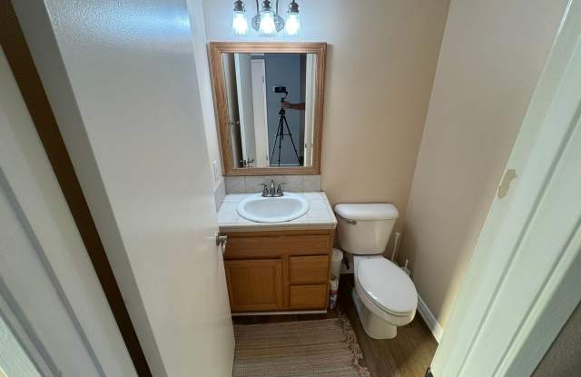3 Bedroom 1.5 Bath Condo in Oceanside Gallery 2