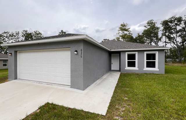 Incredible 3 Bedroom, 2 Bathroom Home in Marion Oaks of Ocala!! Available now! - 6375 Southwest 144th Street Road, Marion County, FL 34473
