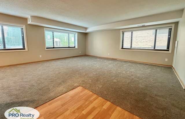 Updated 1 Bedroom Condo **Half off 1 Month's Rent with an October 2025 Move In** photos photos