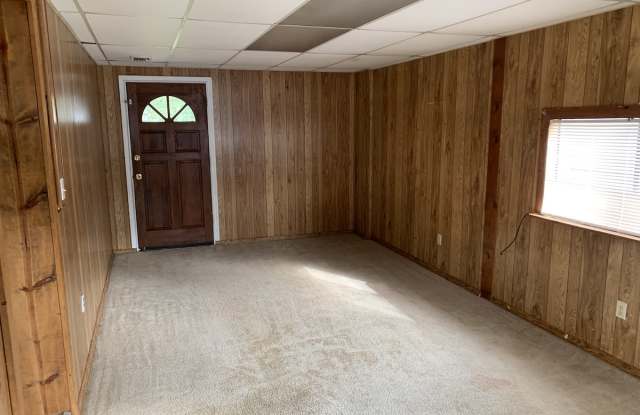 2804 St. Johns Avenue Gallery 3