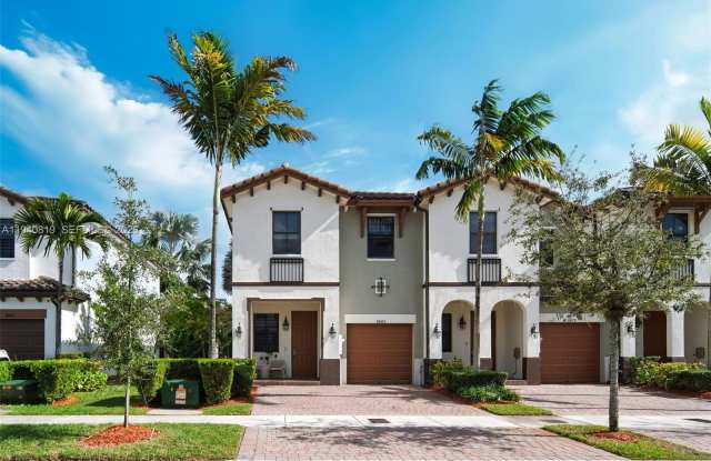 8885 NW 102nd Ct photos photos