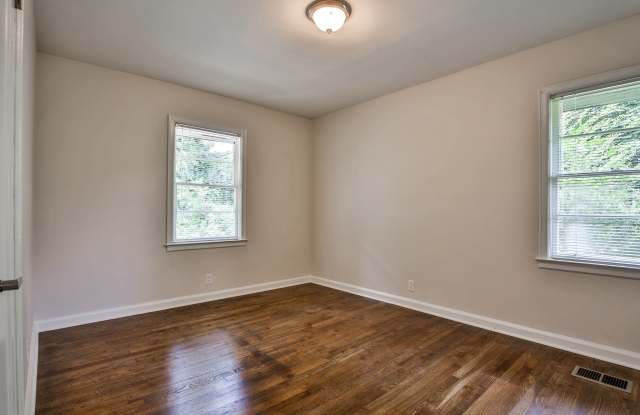 3414 Midway Road Gallery 4