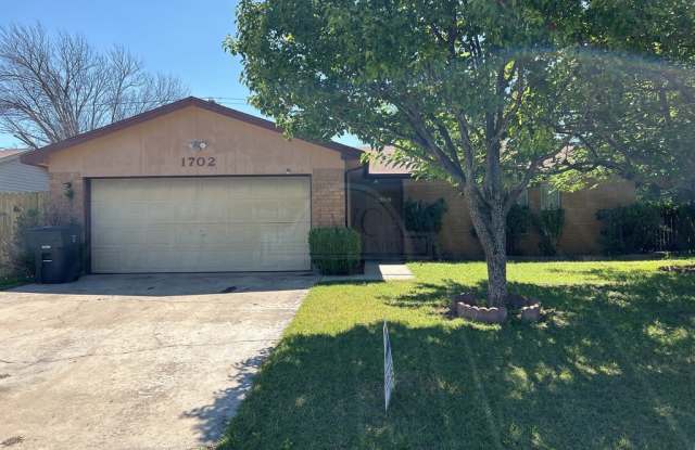 1702 Kenyon - 1702 Kenyon Street, Killeen, TX 76543