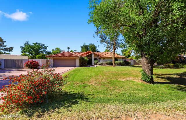10432 W Avalon Drive Gallery 3