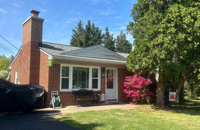 6122 THOMPSON Drive Gallery 1