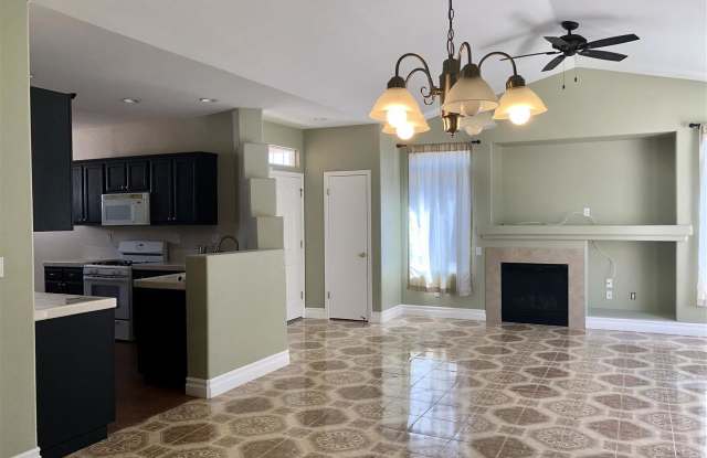 111 Steinbeck Ct Gallery 3