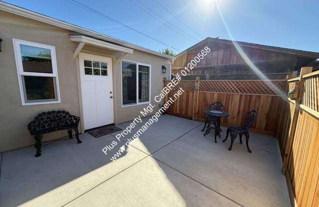 Newer Beautifully Furnished Single Story ADU Includes All Basic Utilities and WiFI Gallery 3