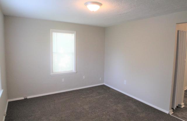 6104 Transylvania Avenue Gallery 2