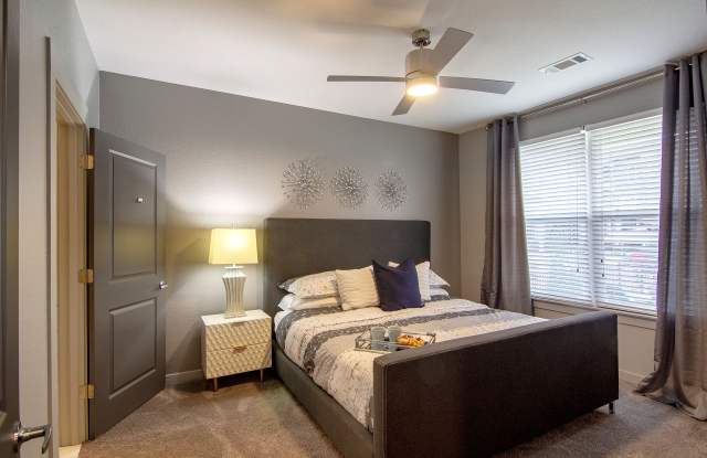 The Pointe North Hills Gallery 3