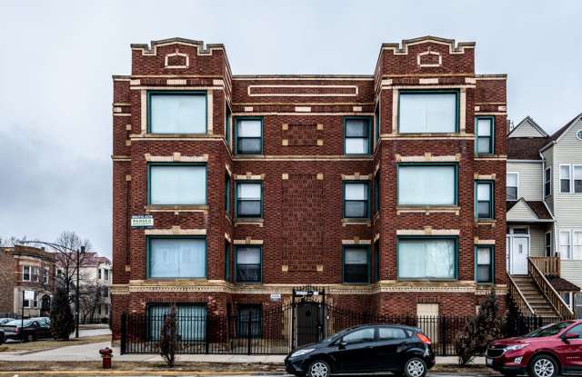 2900 E 91st Street Apartments Gallery 3