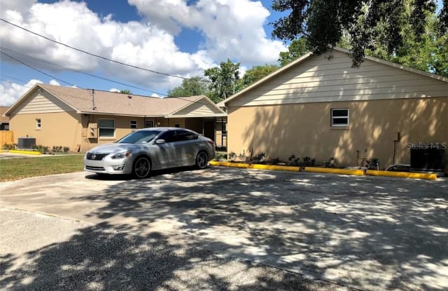 815 W ORANGE STREET - 815 West Orange Street, Kissimmee, FL 34741