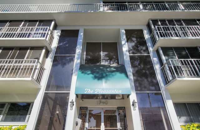 Ground Floor Unit at The Pleasanton! - 2BR / 2Bath / 1Pkg - 1710 Punahou Street, Honolulu, HI 96822