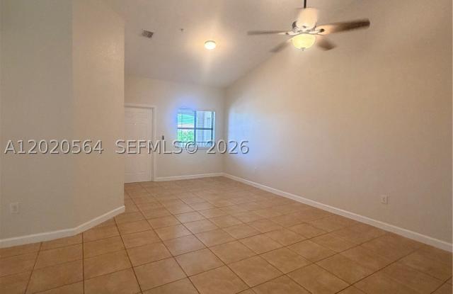 22421 SW 88th Pl Gallery 4