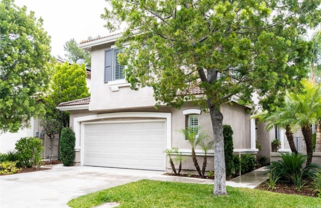 6 Wyoming - 6 Wyoming, Irvine, CA 92606