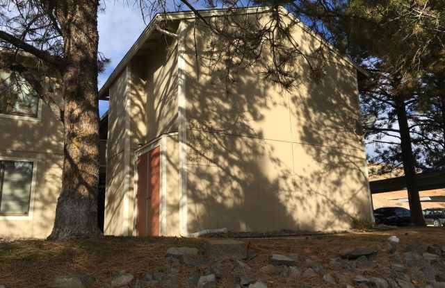 PRICE JUST REDUCTED TO $1,075.00 PER MONTH - SUPER CUTE UNIT- BRAND NEW CARPET AND PAINT THROUGHOUT- THIS ONE WON'T LAST photos photos
