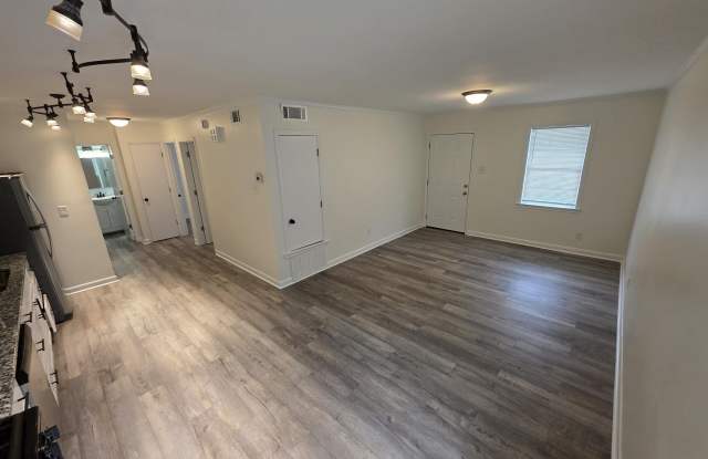 303 S Border Street photos photos