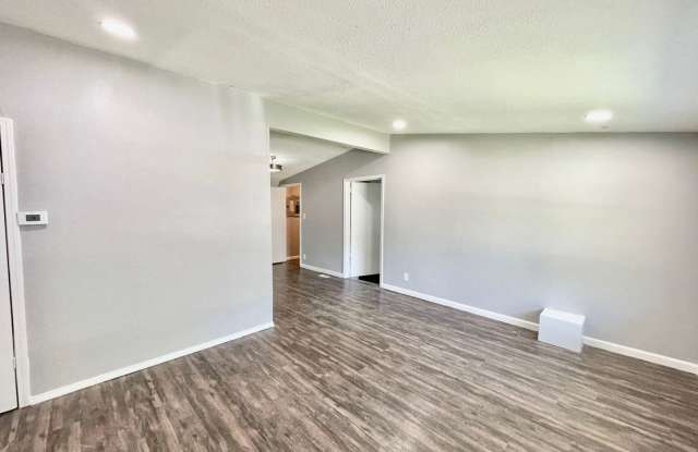 8309 E 93rd Street Gallery 2