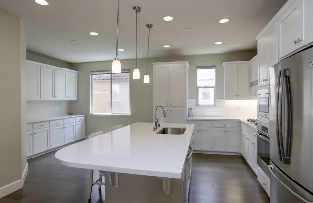 316 Santa Diana Ter Gallery 4