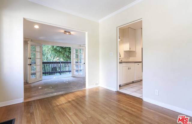 9032 PHYLLIS Avenue - 9032 Phyllis Avenue, West Hollywood, CA 90069