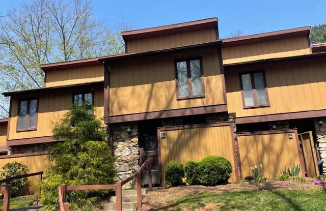 Great Arden Location - 2 Bed, 1.5 Bath Condo - Available Now! photos photos Great Arden Location - 2 Bed, 1.5 Bath Condo - Available Now! photos photos