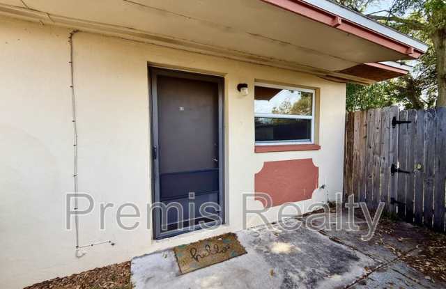 11941 144th Street - 11941 144th Street, Largo, FL 33774