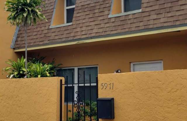 5971 NW 28th St #138 Gallery 3