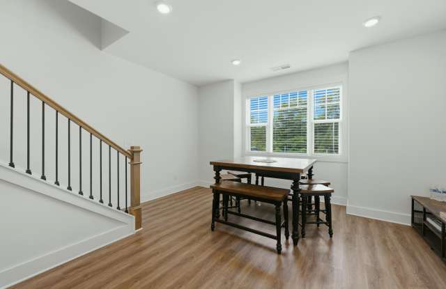 104 Mission Way photos photos