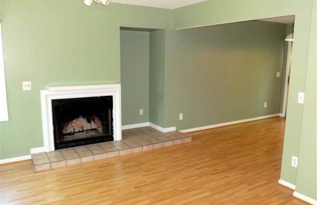 105 Tulip Tree Court Gallery 2