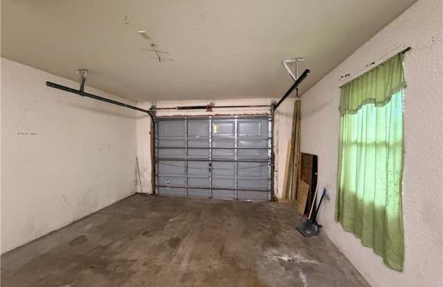 2407 Vernon Avenue S Gallery 3
