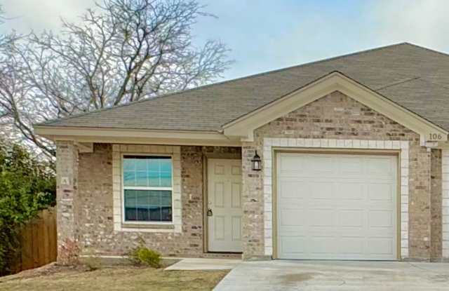 Price Improvement  2 Weeks FREE RENT! Adorable 3 Bedroom, 2 Bathroom, 1 Car Garage Duplex in Harker Heights TX photos photos