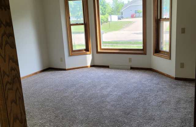 7008 Longmeadow Road Gallery 2